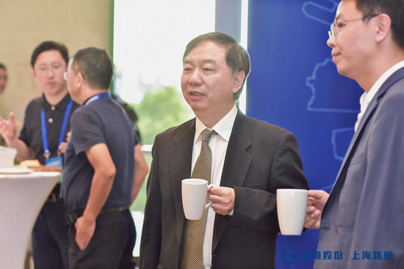 1633942620416735.gif 5.gif