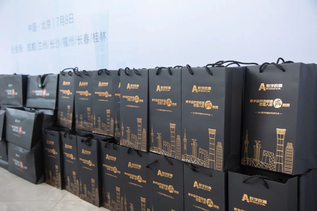 1657608330389947.jpg 900af37c021525d99201503ae395caf5.jpg